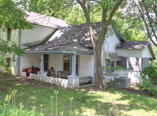 53 S West Ave, Fayetteville, AR 72701
