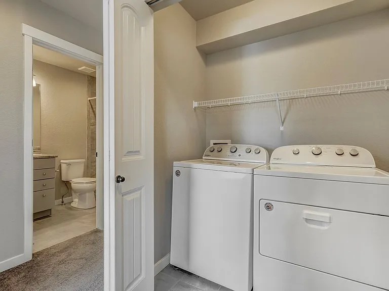 1354 Sunshine Valley Way — Photo 10