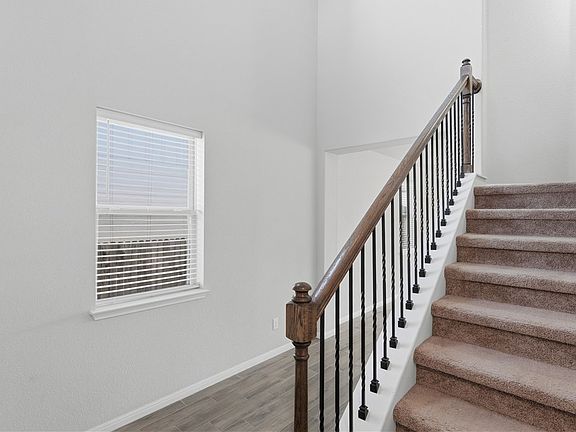 5th image of 172 Brady Creek Way