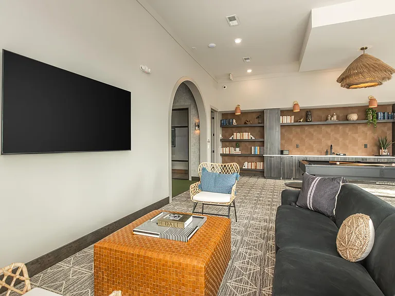 Middle Sound West Apartments — Photo 26