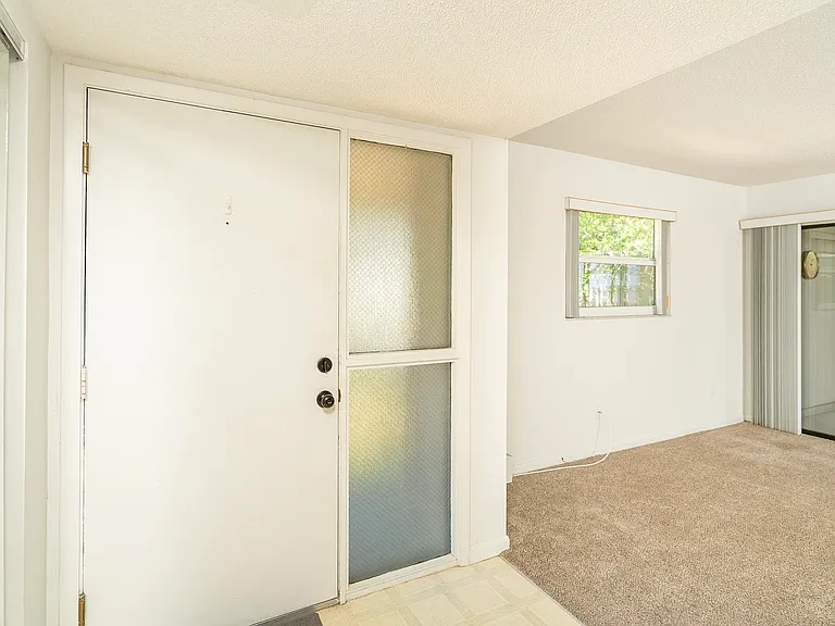 22 Veronese Ct — Photo 9