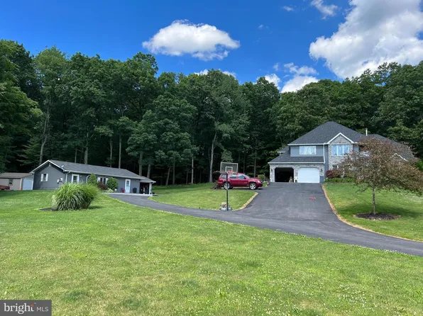 405 Houtz Ln, Port Matilda, PA 16870