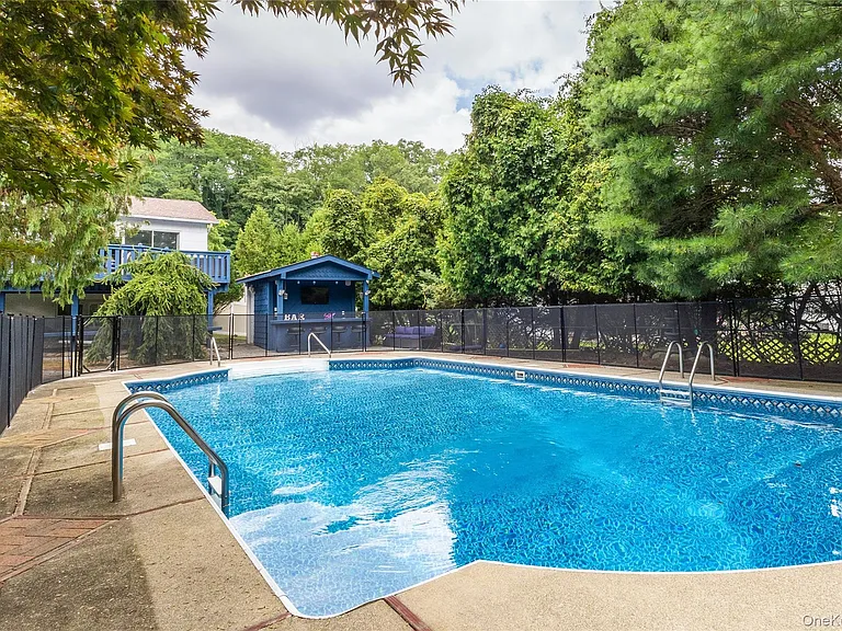 31 Gleason Dr — Photo 33