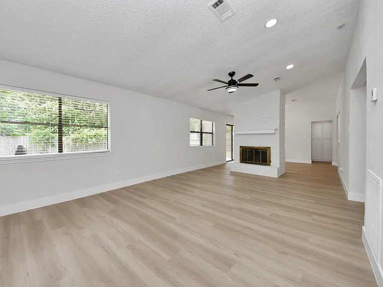 7427 Willow Oak Dr — Photo 19