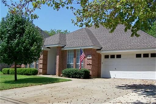 2nd image of 3015 Mercury Dr