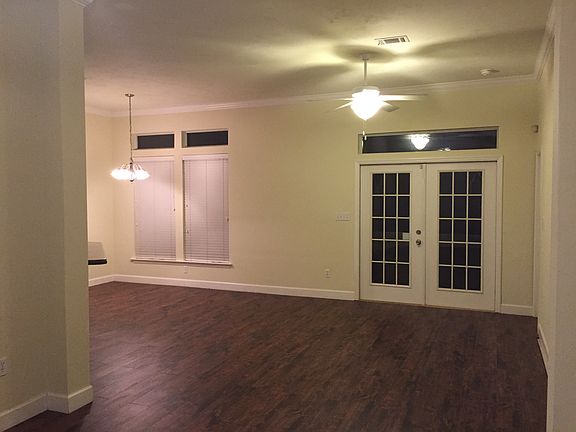 5th image of 5562 Hampton Hill Cir