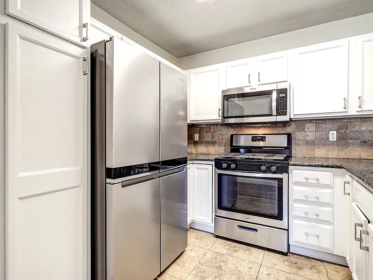 7817 Louisiana Blvd NE #1801 — Photo 1