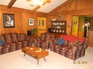 3rd image of 963 Town North Dr