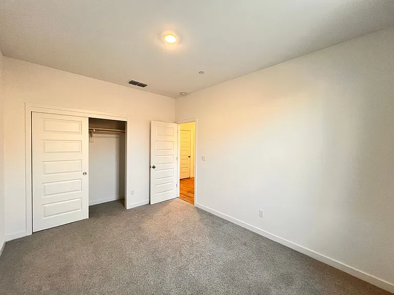 9408 Willow Terrace Dr — Photo 17