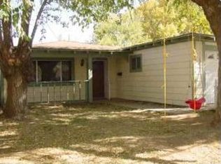 906 Oakwood St, Tehachapi, CA 93561