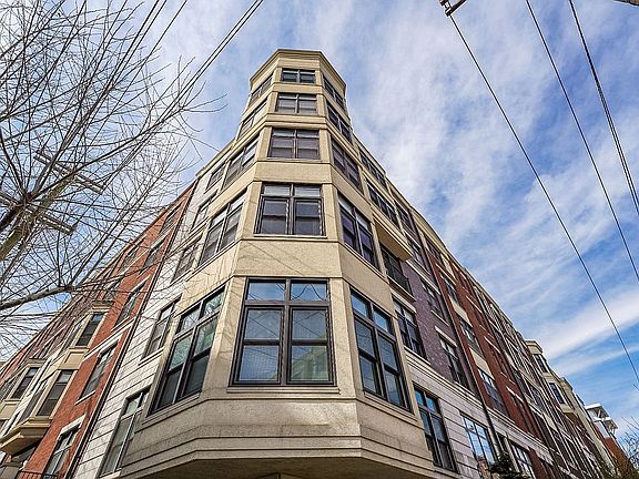 2nd image of 1300 Grand St APT 321