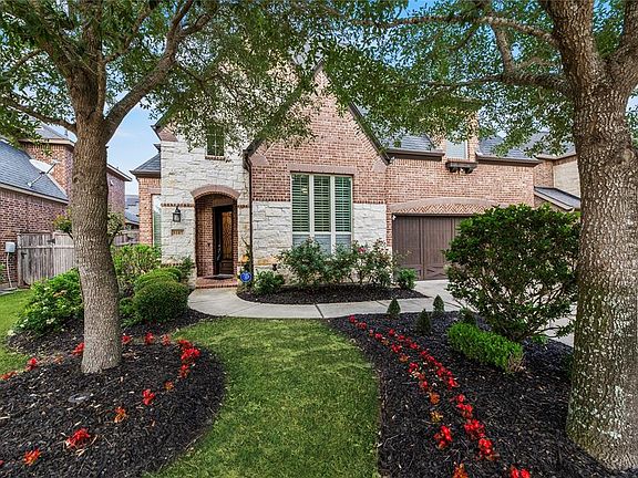 2nd image of 5107 Rollingwood Oak Lane