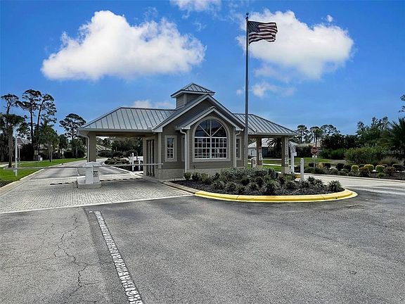 3rd image of 1645 Palmetto Palm Way