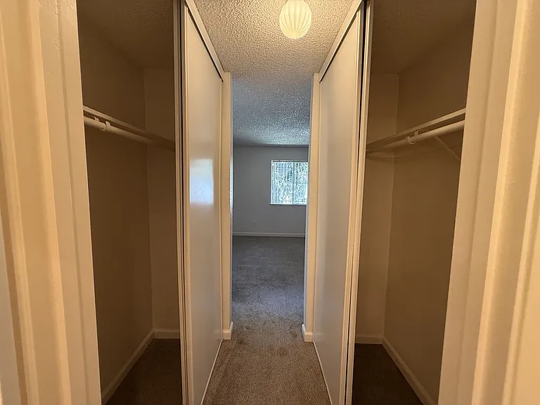 Shasta Terrace — Photo 11
