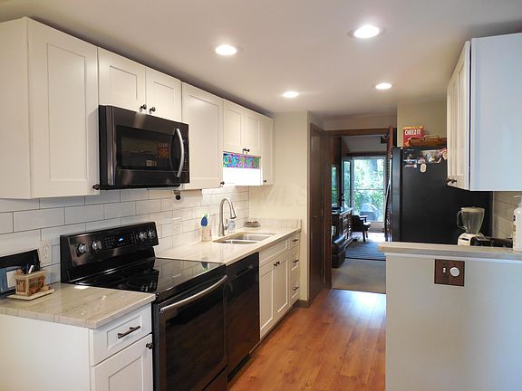 3rd image of 369 Olentangy Forest Dr #6-B