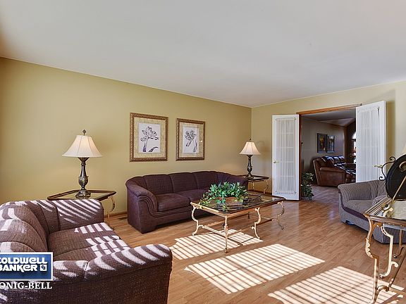 3rd image of 13834 W Cantigny Ln