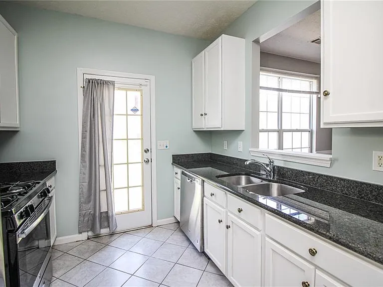 6476 Portside Way — Photo 9