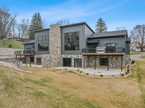 628 Licking Springs Rd, Newark, OH 43055