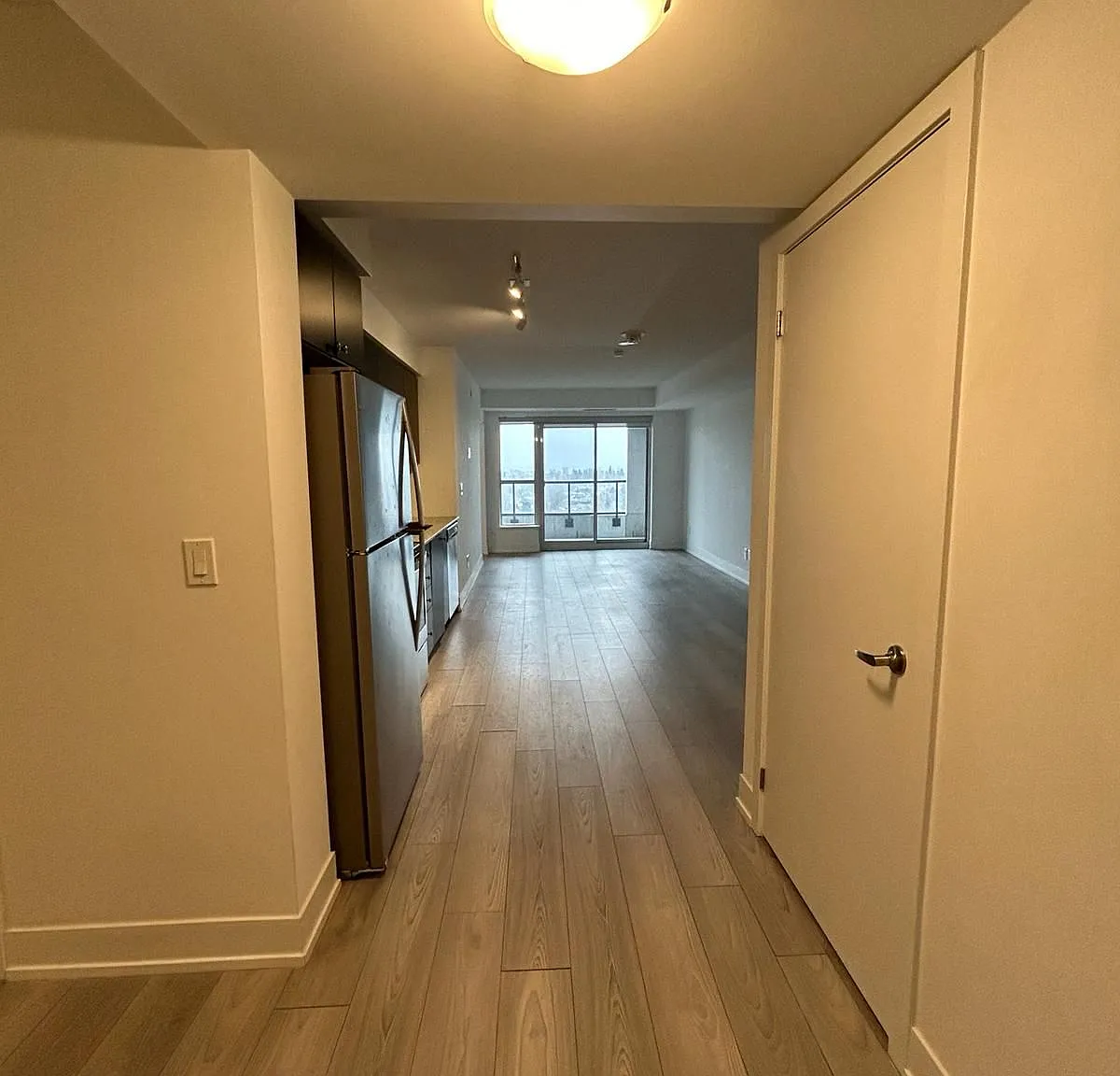 2 bed, $2,400 — Photo 2