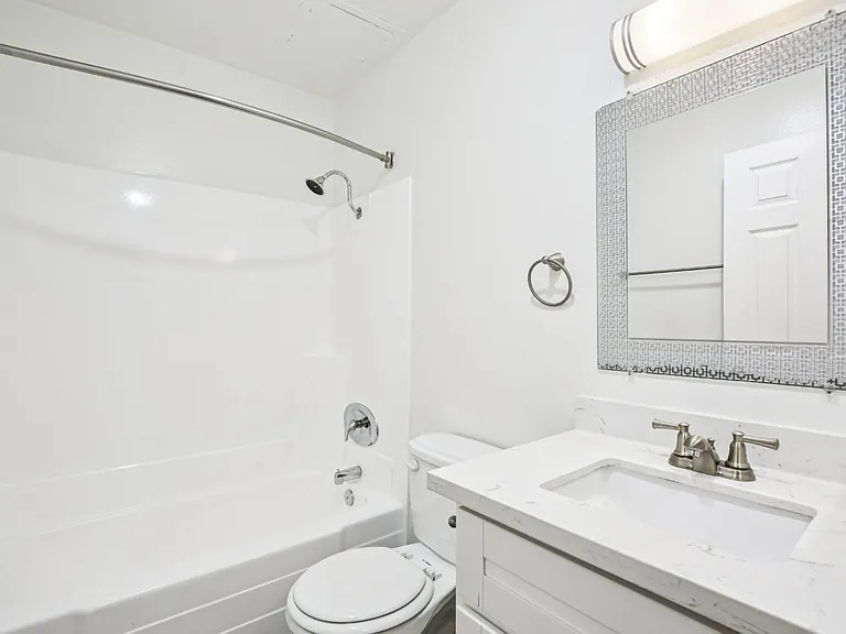 Ocean Breeze Villas — Photo 69