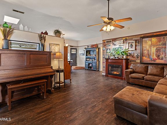 5th image of 2349 W SHAW BUTTE Drive