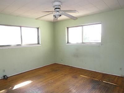 5th image of 8031 Lemon Hill Ave