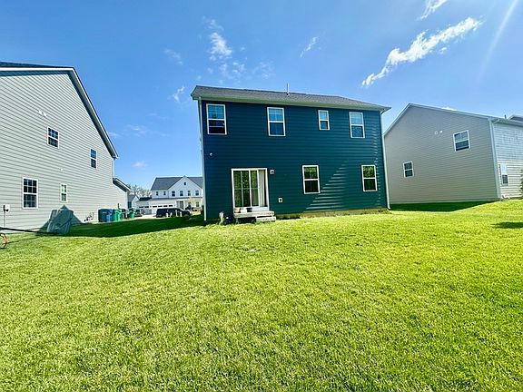 4th image of 2923 Hepburn Cir