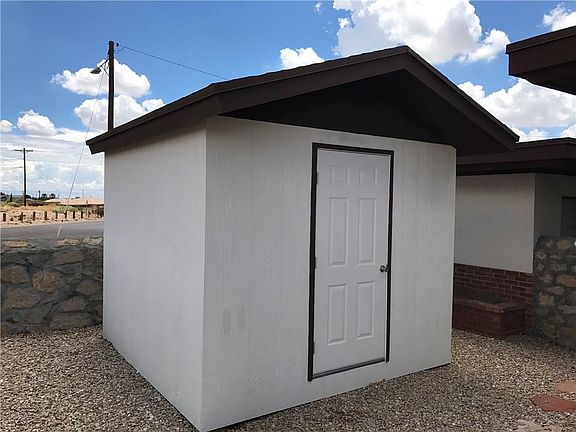 5th image of 2400 Hawley Cir