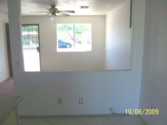4th image of 922 E Euclid Ave