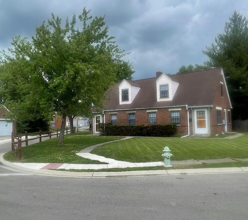 1st image of 317 Wallace Dr