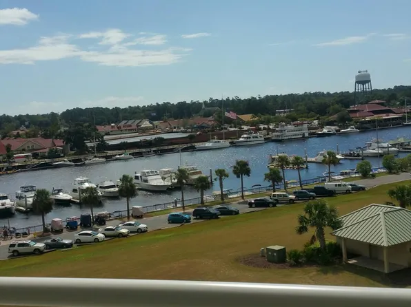 2151 Bridge View Ct, North Myrtle Beach, SC 29582