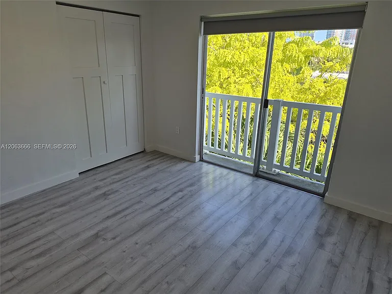 344 Meridian Ave #4B — Photo 14