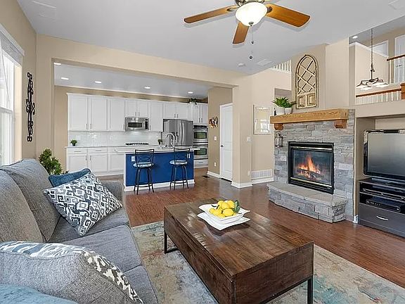 3rd image of 8484 Roaring Fork Dr