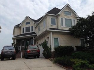 3840 Bay Oaks Pl, Norfolk, VA 23518