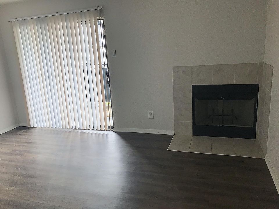 1st image of 2315 Fair Oaks Dr APT 1099