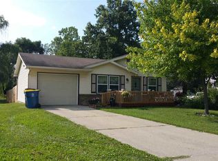 721 Lake Shore Ave, Auburn, IN 46706
