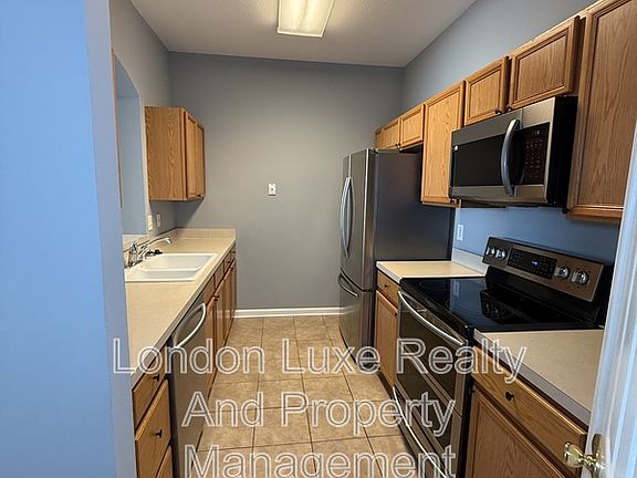 5th image of 7990 Baymeadows Rd #829