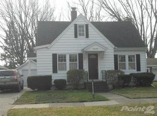 310 Wallace Ave, Saint Joseph, MI 49085
