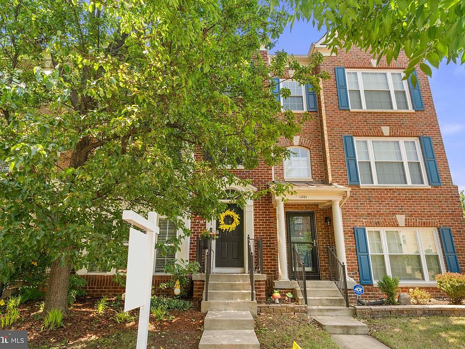 1st image of 1203 Ellis Ave