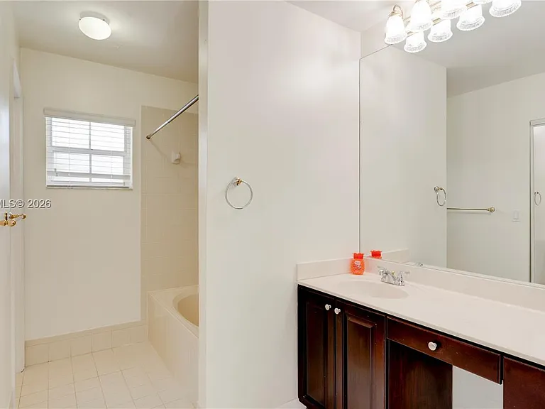 6410 SW 112th Pl — Photo 22
