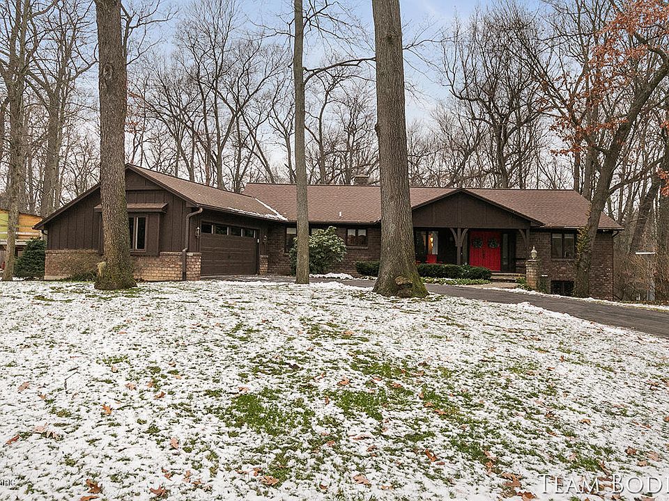 1st image of 3645 Oak Terrace Ct SE