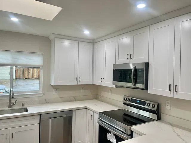 301A Bitner St — Photo 3