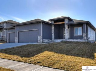 12616 S 74th St, Papillion, NE 68046
