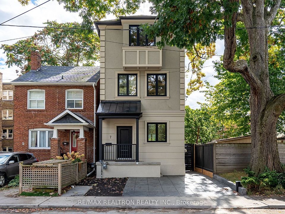 1st image of 7 Louise Ave