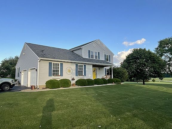 2nd image of 2881 Straley Rd
