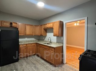 656 E 81st St #1, Chicago, IL 60619