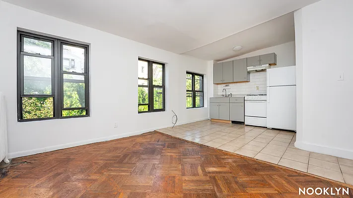 Rented by Nooklyn NYC LLC | media 18