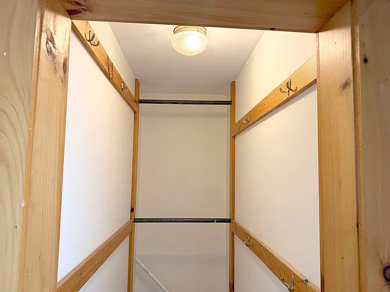32 Nichols St #6 — Photo 9