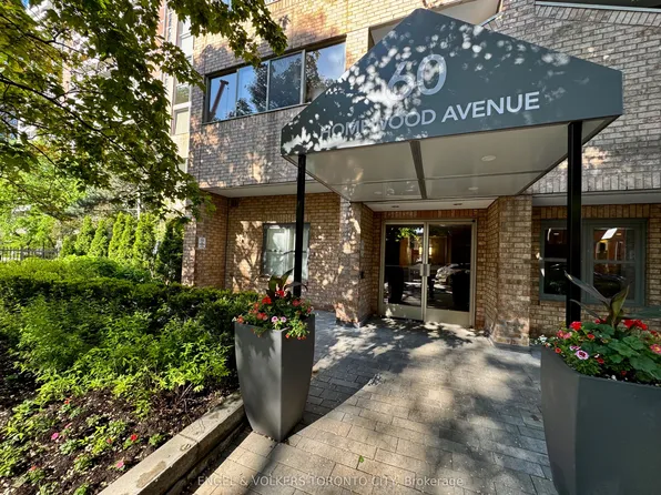 60 Homewood Ave #325, Toronto, ON M4Y 2X4
