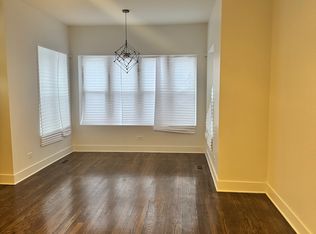 2601 E 78th St #1, Chicago, IL 60649